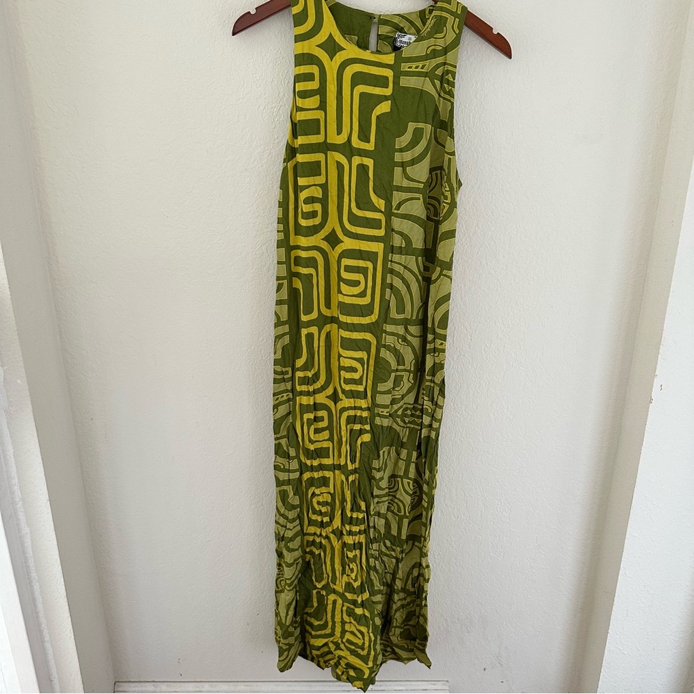 Manuhealii Dress